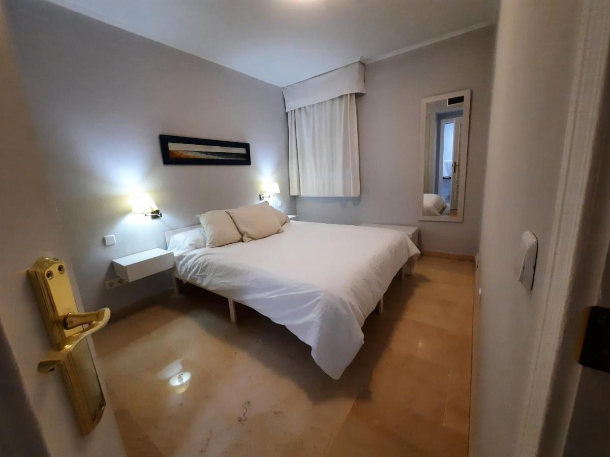 Apartamento Torre Triana, Parking Free Gratis!